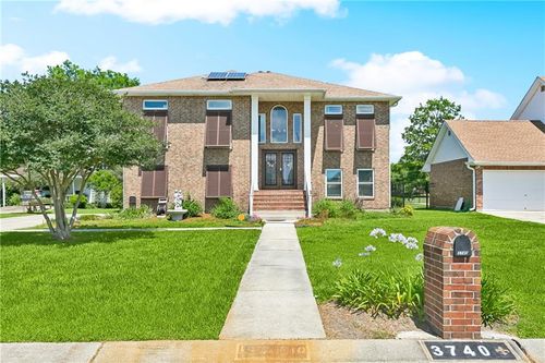 3740 Lake Lynn Dr, Gretna, LA, 70056-8335 | Card Image