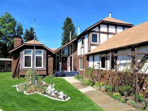 105 Mcpherson Square, Hinton, AB, T7V1J9 | Card Image