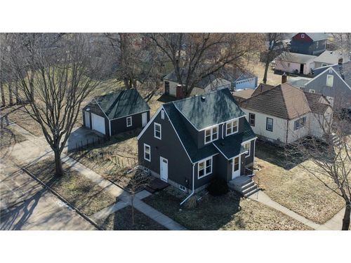 1-601 7th St Sw, Willmar, MN, 56201-3207 | Card Image