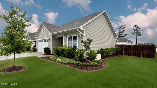 8941 Cobble Ridge Dr, Wilmington, NC, 28411-4401 | Card Image