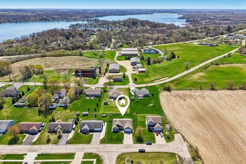 347 Homestead Dr, Twin Lakes, WI, 53181-9810 | Card Image