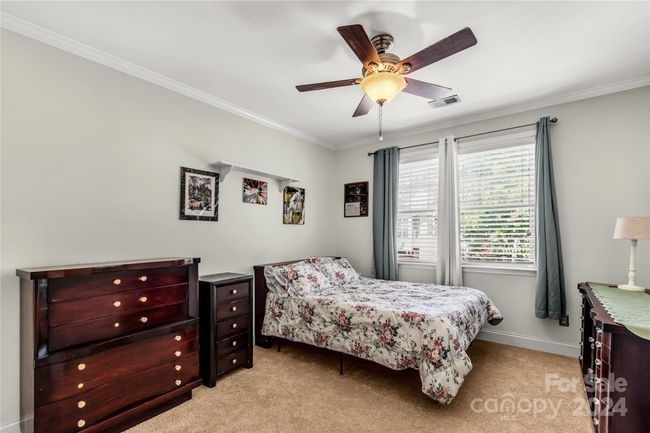 Bright open space | Image 23