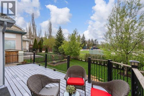 2 Springbank Cres Sw, Calgary, AB, T3H3S8 | Card Image