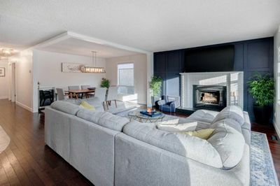 43 Berkshire Rd Nw, House other with 3 bedrooms, 3 bathrooms and 2 parking in Calgary AB | Image 3