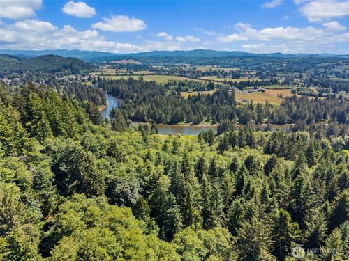 466 Monohon Landing Rd, Raymond, WA, 98577-9209 | Card Image