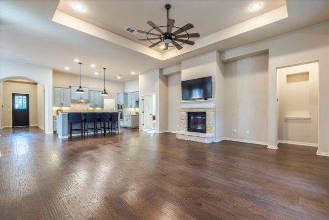 Family Room | Image 22