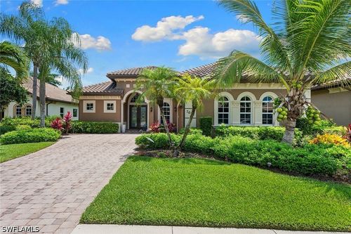 7692 Cottesmore Dr, NAPLES, FL, 34113-3176 | Card Image