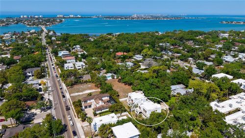 1734 Wisconsin Ln, SARASOTA, FL, 34239-5941 | Card Image