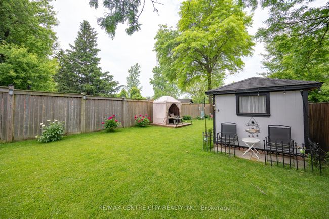 150 Culver Cres, House attached with 3 bedrooms, 1 bathrooms and 3 parking in London ON | Image 27