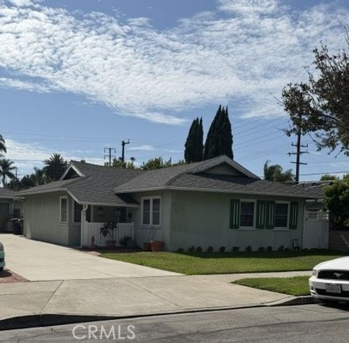 2243 Miner St, Costa Mesa, CA, 92627-2524 | Card Image