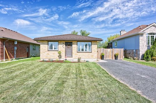 254 South St, Glencoe, ON, N0L1M0 | Card Image