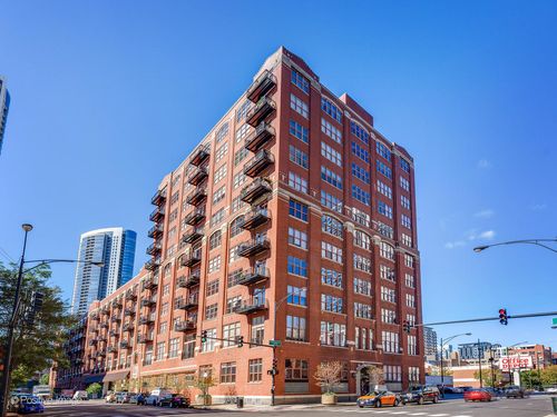 8f-360 W Illinois St, Chicago, IL, 60654-5243 | Card Image