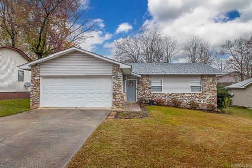 8402 Merriwood Ct, Sherwood, AR, 72120-3882 | Card Image