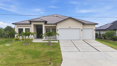 9222 Rosebud Cir, PORT CHARLOTTE, FL, 33981-3207 | Card Image