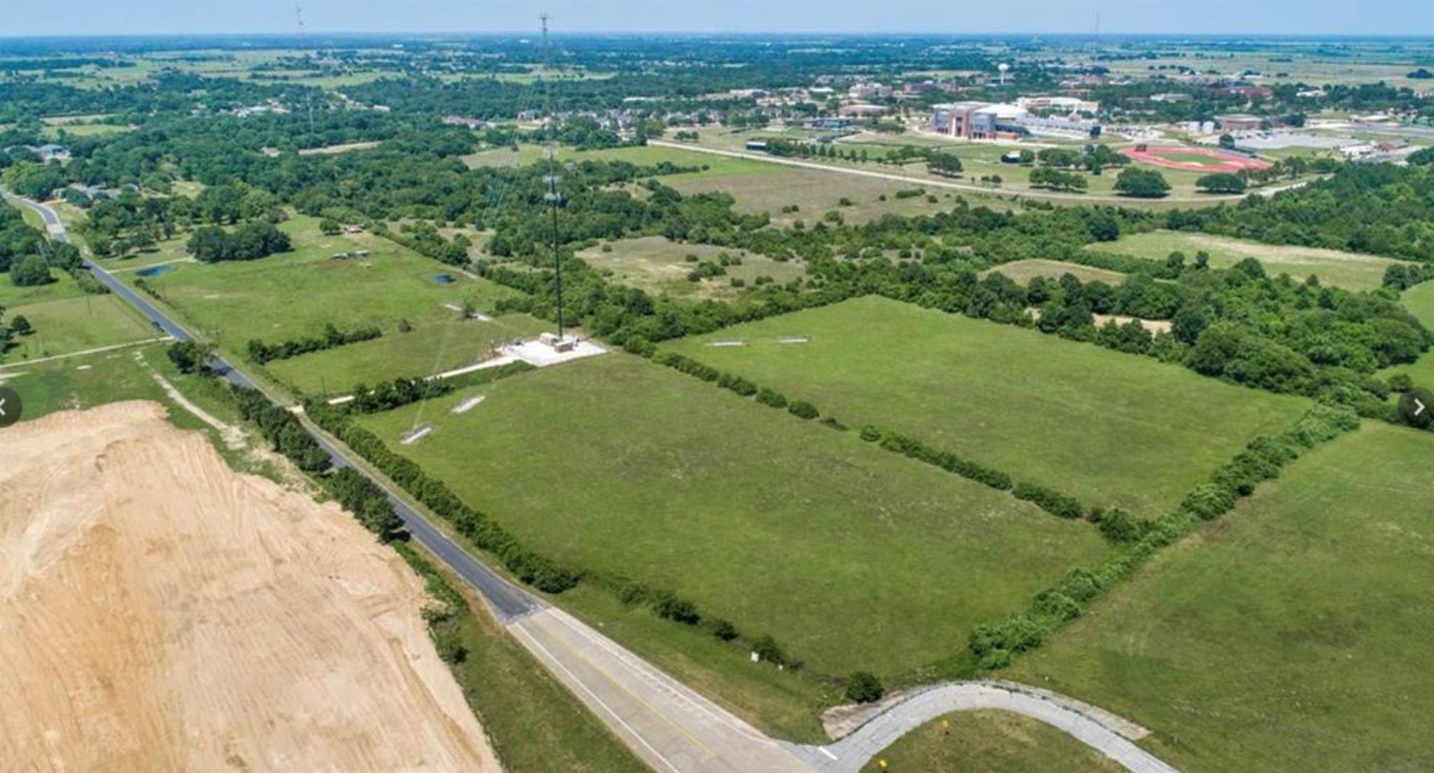Farm in Prairie View 3