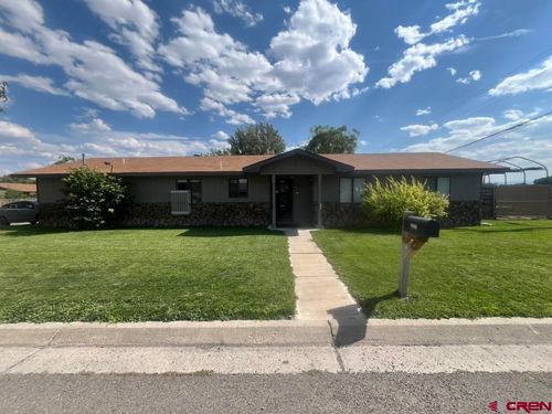 990 Mountain View Ct, Montrose, CO, 81403-3359 | Card Image