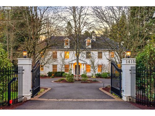 1415 S Military Rd, Portland, OR, 97219-7997 | Card Image