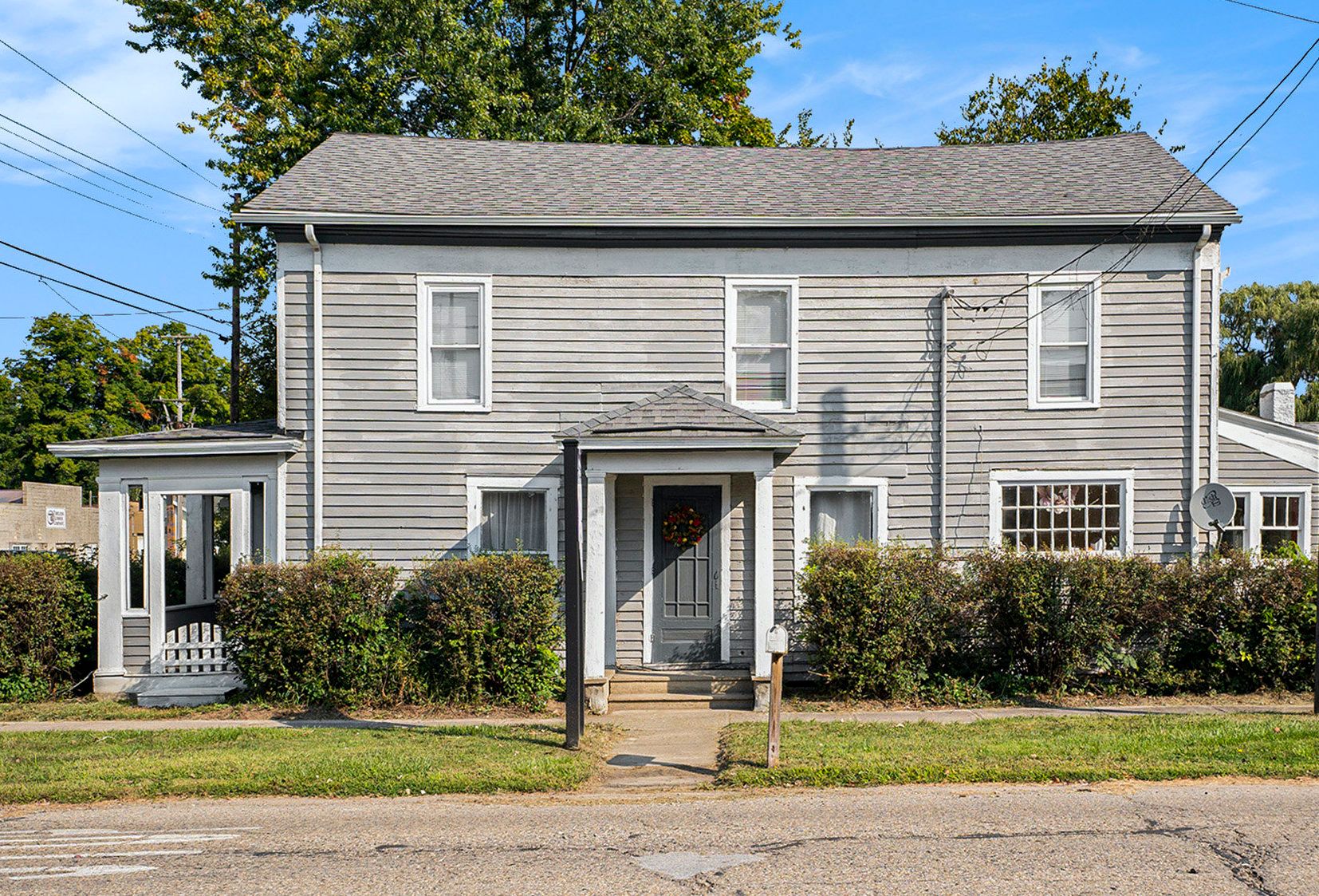 Maple St, Byron, MI 48418