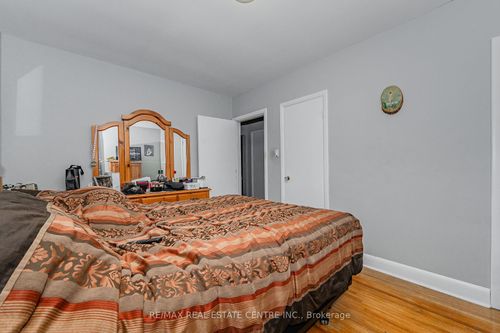 8 Munch Ave, Cambridge, ON, N1R1A2 | Card Image