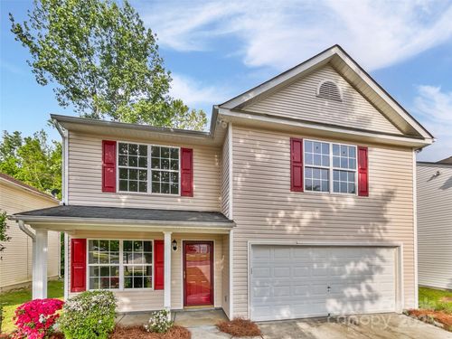 7325 Larwill Ln, Charlotte, NC, 28216-5243 | Card Image