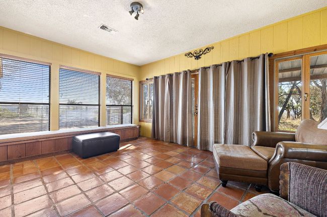 Sitting Room | Image 14