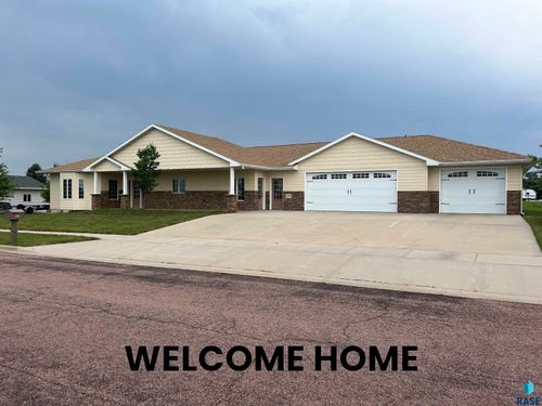 830 Carl Rd, Mitchell, SD, 57301 | Card Image