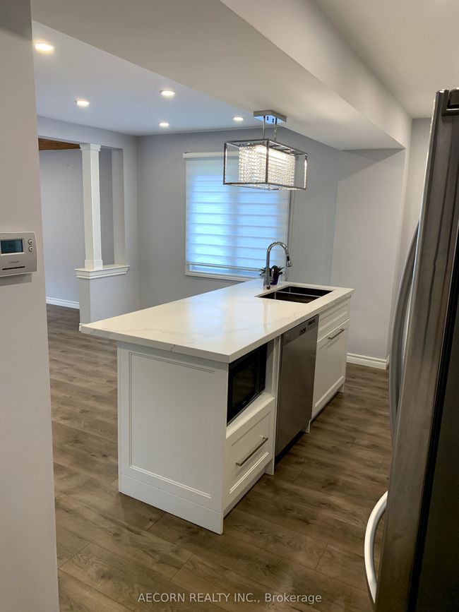 203 John Bowser Cres, House other with 4 bedrooms, 4 bathrooms and 4 parking in Newmarket ON | Image 11