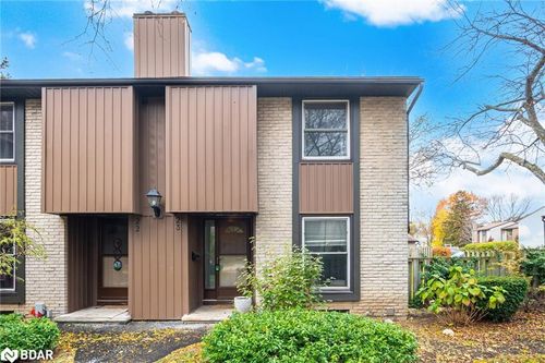 23-215 Glamis Rd, Cambridge, ON, N1R6V8 | Card Image