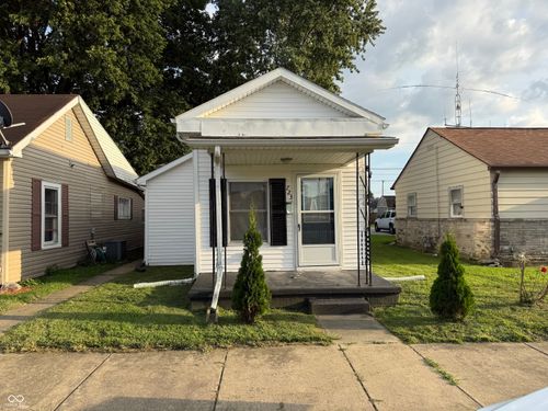 723 1st St, Shelbyville, IN, 46176-2311 | Card Image
