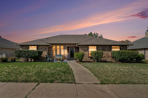 217 Faircrest Dr, Garland, TX, 75040-0919 | Card Image