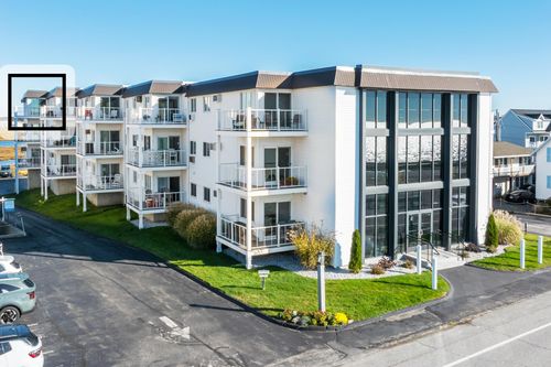 30-493 Ocean Boulevard, Hampton, NH, 03842 | Card Image
