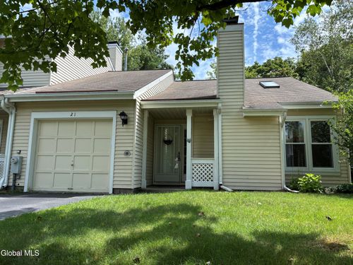 21 Cobble Ct, Clifton Park, NY, 12065-6641 | Card Image