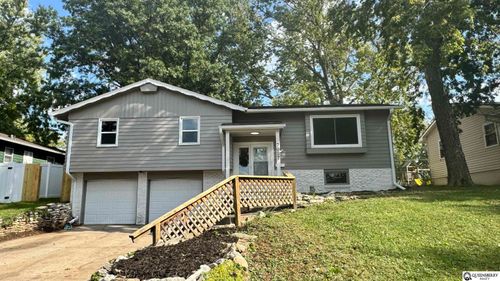 7007 Wood Lane Dr, La Vista, NE, 68128-2041 | Card Image