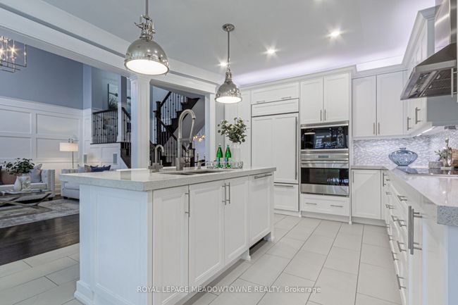 729 Wettlaufer Terr, House other with 5 bedrooms, 4 bathrooms and 2 parking in Milton ON | Image 13