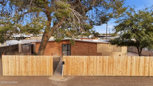 4842 N Maryvale Avenue, Tucson, AZ, 85705 | Card Image