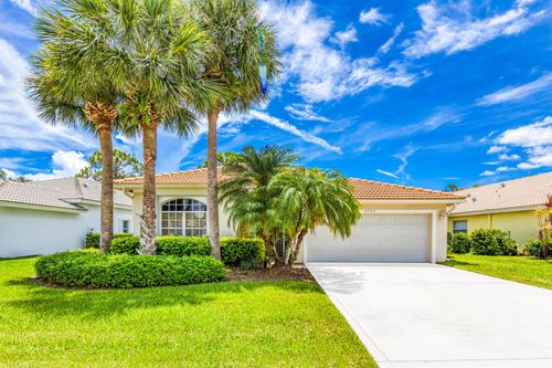 4922 Se Devenwood Way, Stuart, FL, 34997-2167 | Card Image