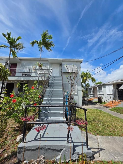 d-71 Esplanade Dr, Miami Springs, FL, 33166-4483 | Card Image