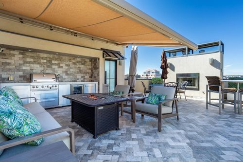 2630A Welborn Street, Dallas, TX, 75219 | Card Image