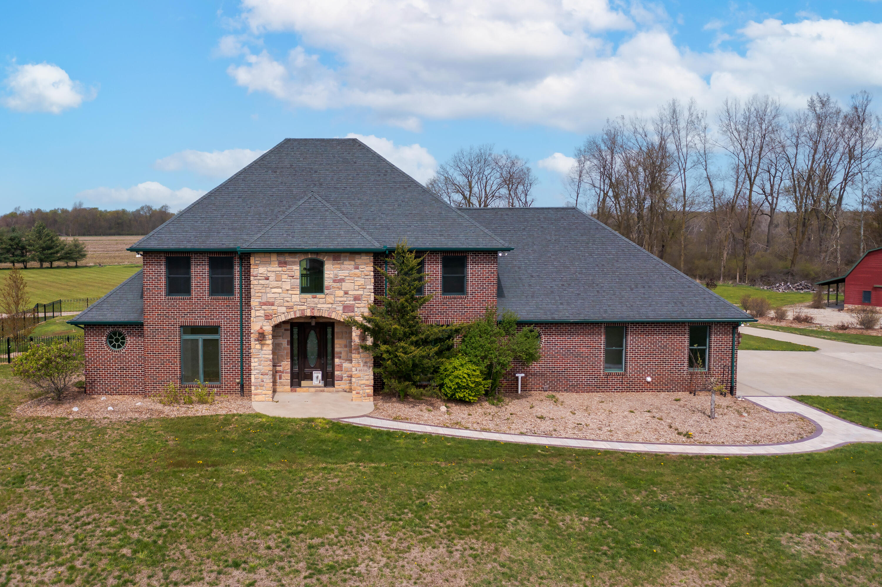 42nd Ave, Bangor, MI 49013