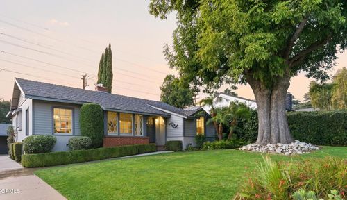 4563 Loma Vista Dr, La Canada Flintridge, CA, 91011-2132 | Card Image