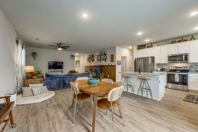 947 Hurstwood Dr, House other with 4 bedrooms, 2 bathrooms and null parking in Van Alstyne TX | Image 11