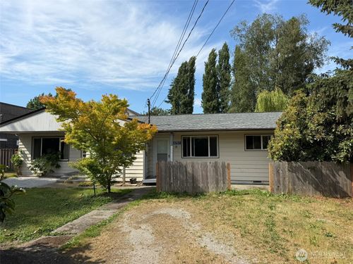 a-16797 Donnelly Rd, Mount Vernon, WA, 98273-4725 | Card Image