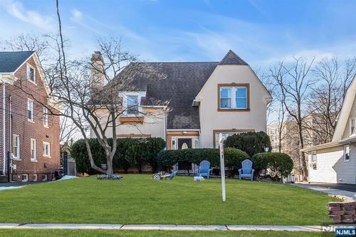 297 Hamilton Pl, Hackensack, NJ, 07601-3614 | Card Image