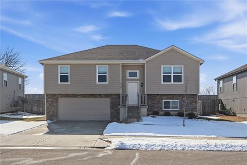 21297 W 219th Street, Spring Hill, KS, 66083 | Card Image