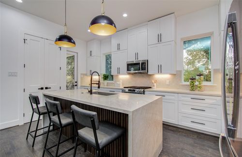 c-5024 Winnetka St, Houston, TX, 77021-2934 | Card Image