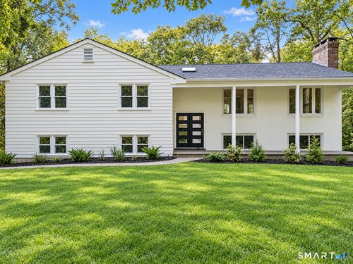 1 Greenlea Ln, Weston, CT, 06883-3005 | Card Image