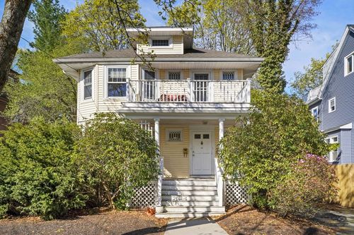 1-41 Aberdeen St, Newton, MA, 02461-1801 | Card Image