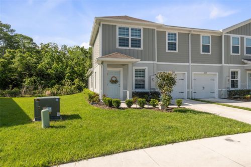 12214 Grizzly Ln, New Port Richey, FL, 34654-2915 | Card Image