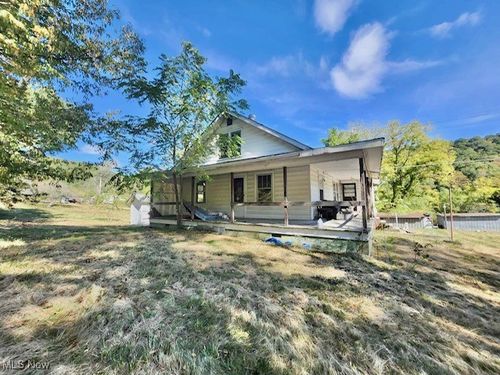 85 Winding Creek Rd, Meadow Bridge, WV, 25976-7621 | Card Image