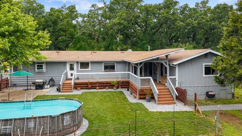 9891 Harley Leighton Rd, Redding, CA, 96003-7971 | Card Image